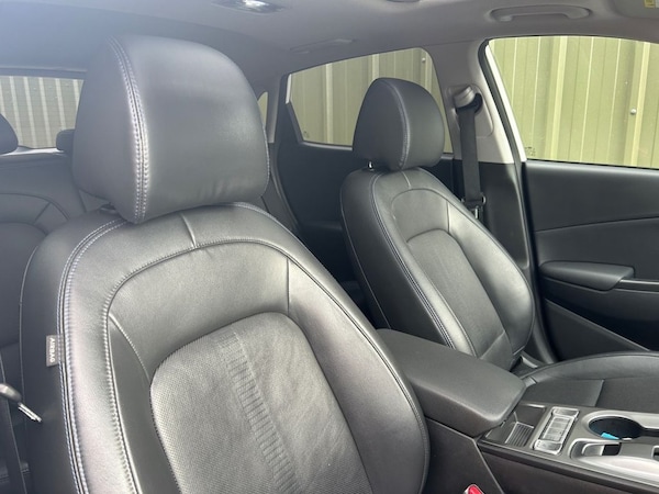 Used Hyundai KONA 2021 for sale - 76323083: Photo 4