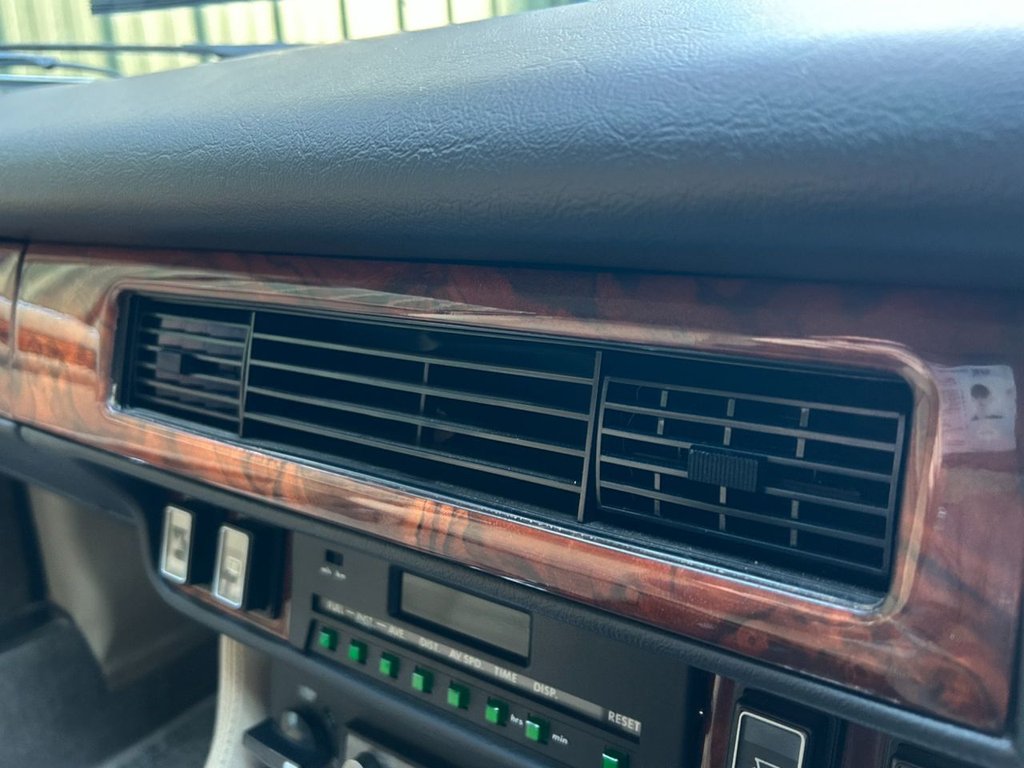 Used Jaguar XJS 1988 for sale - 76569940: Photo 29