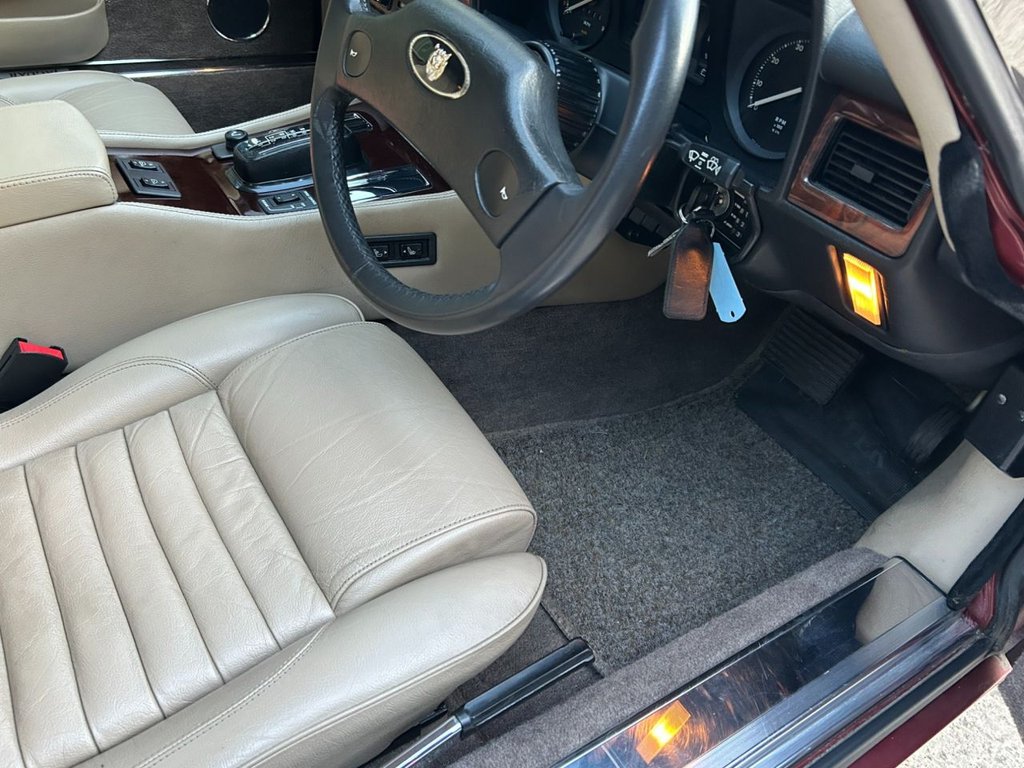 Used Jaguar XJS 1988 for sale - 76569940: Photo 36