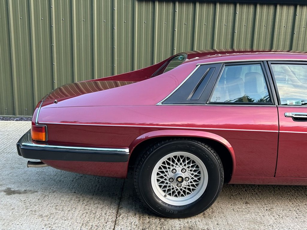 Used Jaguar XJS 1988 for sale - 76569940: Photo 5