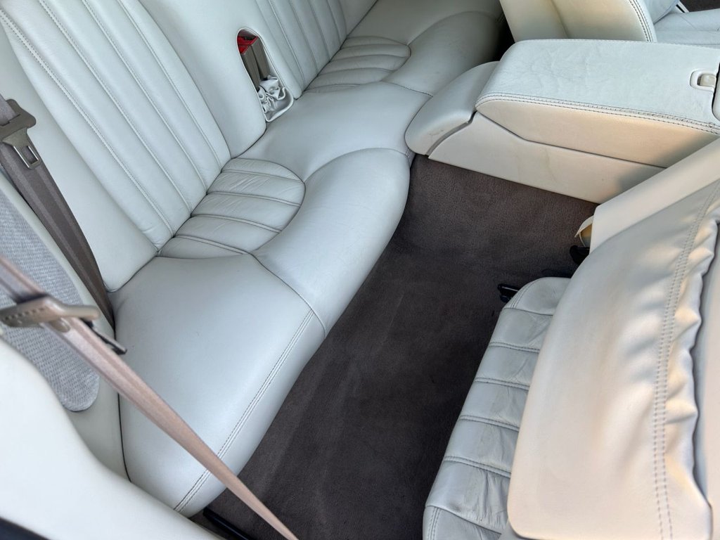 Used Jaguar XKR 2000 for sale - 76118611: Photo 12