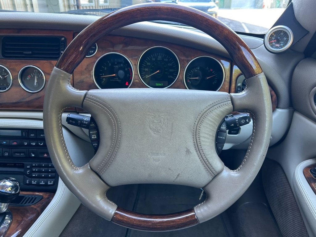 Used Jaguar XKR 2000 for sale - 76118611: Photo 15