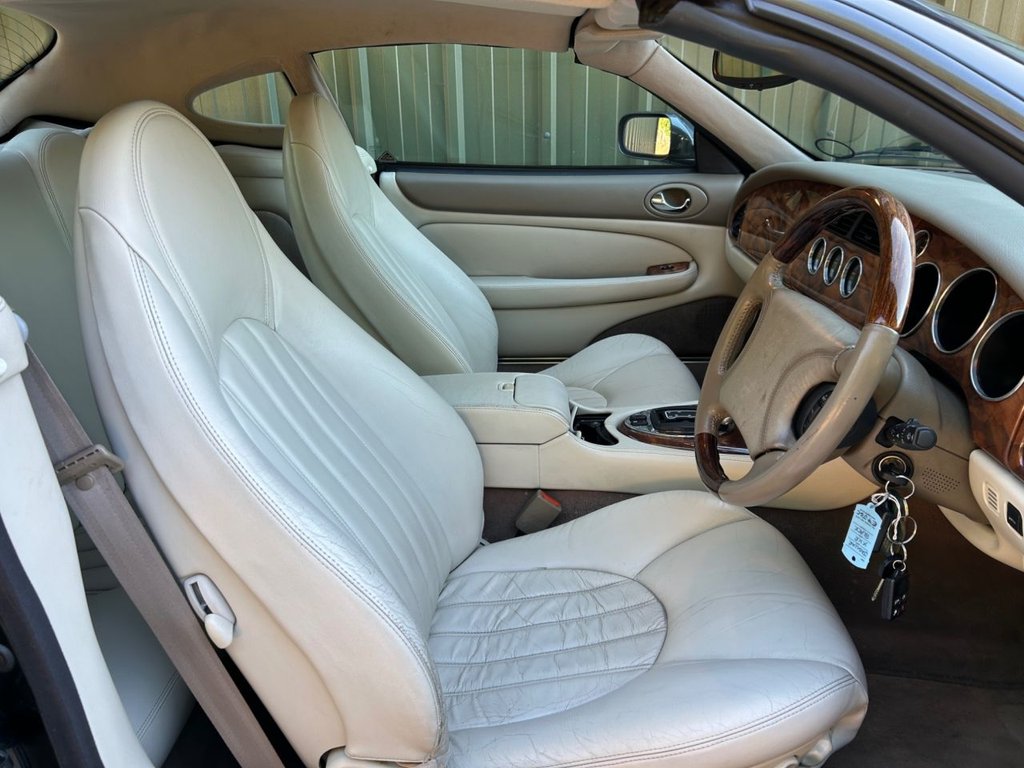 Used Jaguar XKR 2000 for sale - 76118611: Photo 16