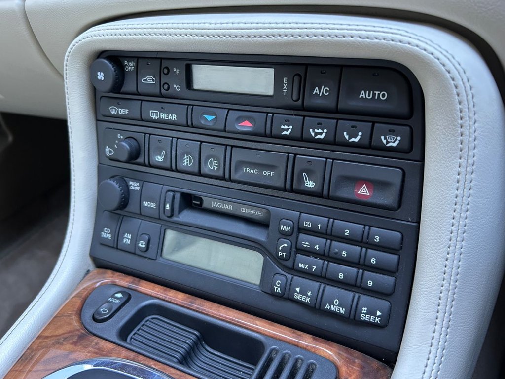 Used Jaguar XKR 2000 for sale - 76118611: Photo 18