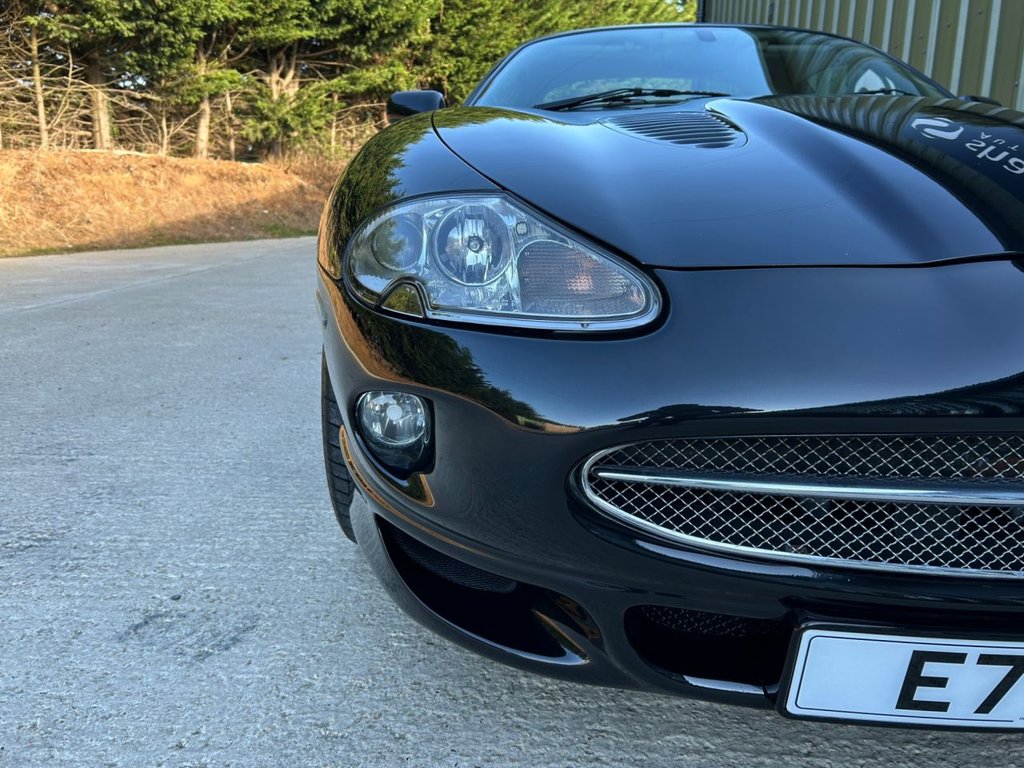Used Jaguar XKR 2000 for sale - 76118611: Photo 28