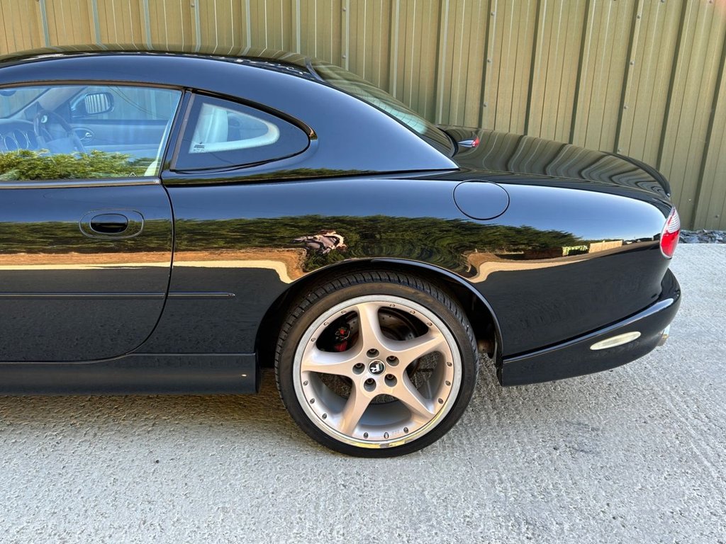 Used Jaguar XKR 2000 for sale - 76118611: Photo 3
