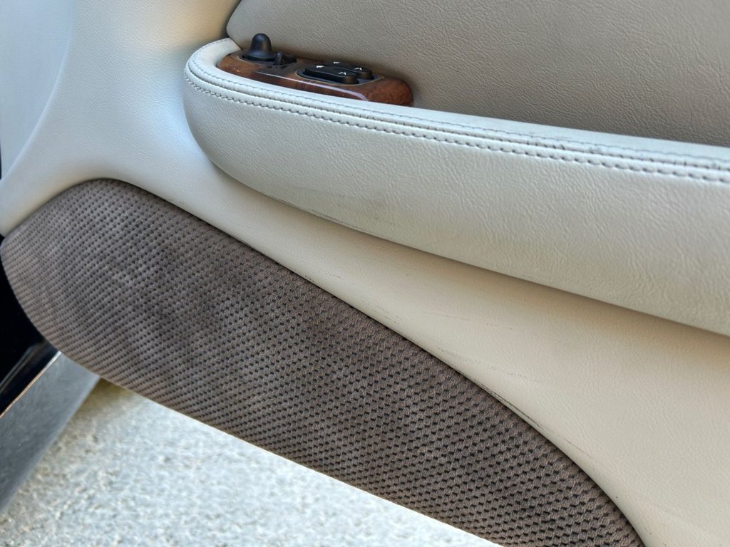 Used Jaguar XKR 2000 for sale - 76118611: Photo 39