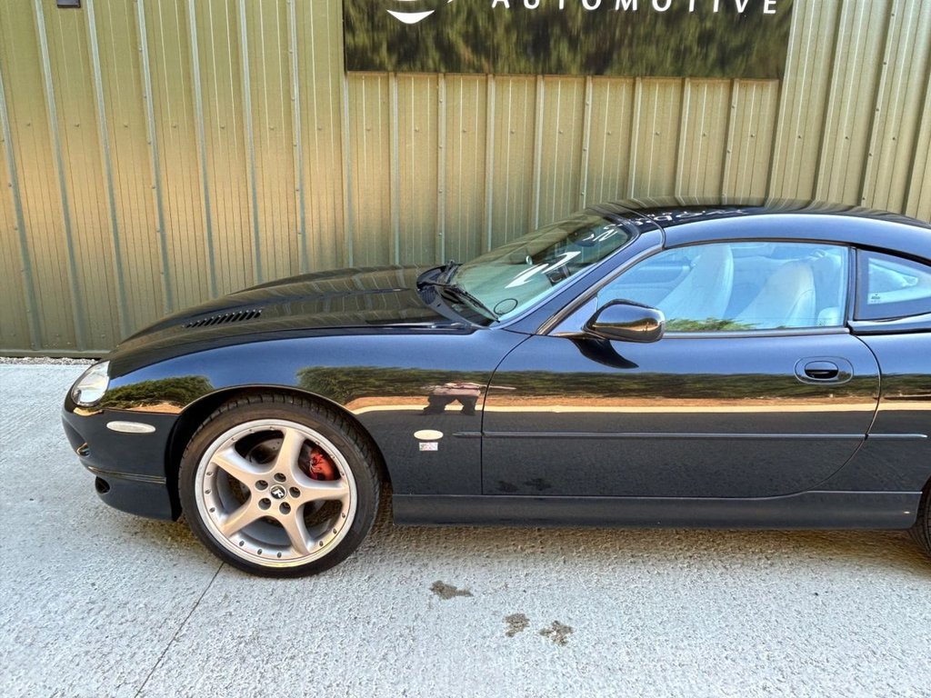 Used Jaguar XKR 2000 for sale - 76118611: Photo 4