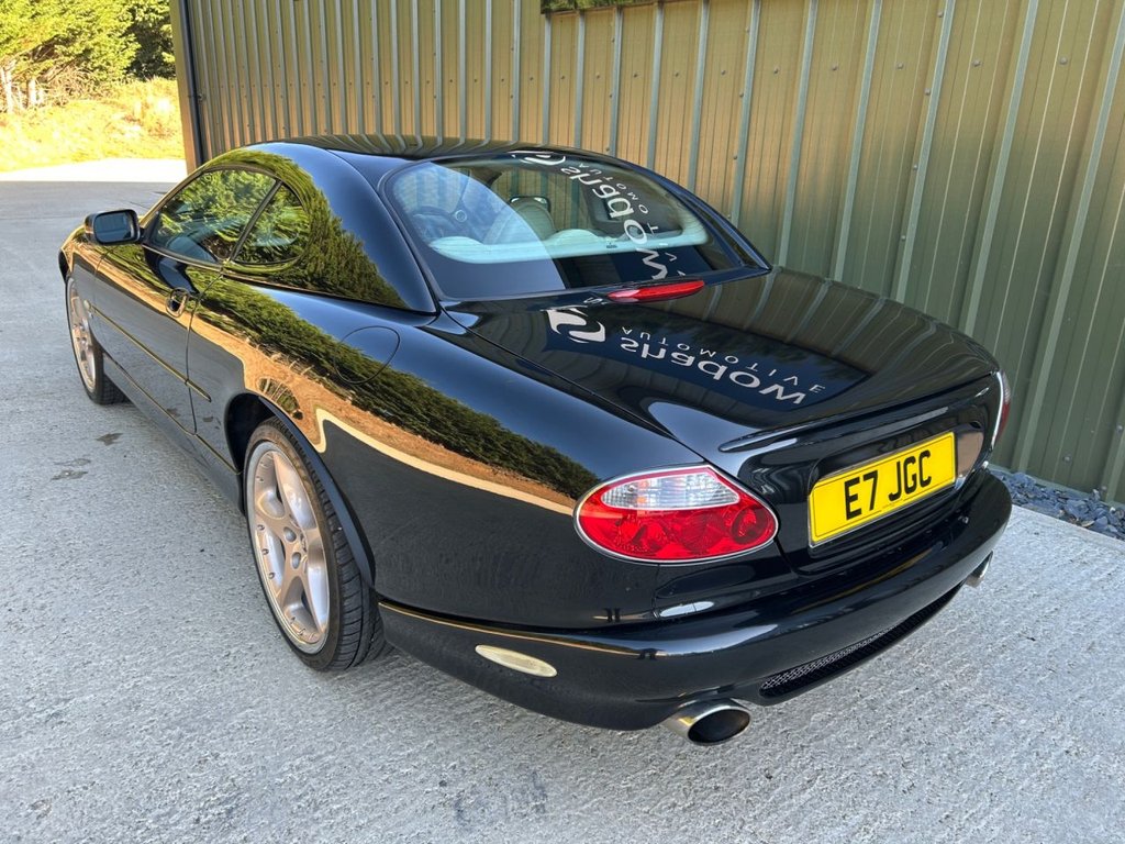 Used Jaguar XKR 2000 for sale - 76118611: Photo 45