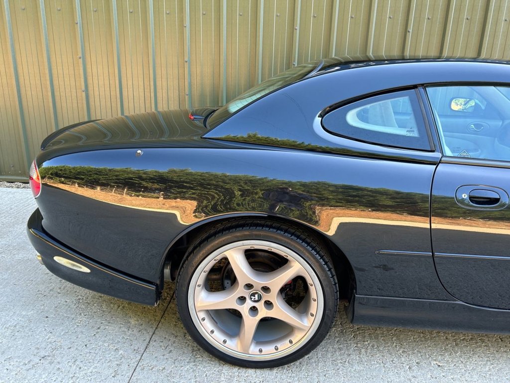 Used Jaguar XKR 2000 for sale - 76118611: Photo 7