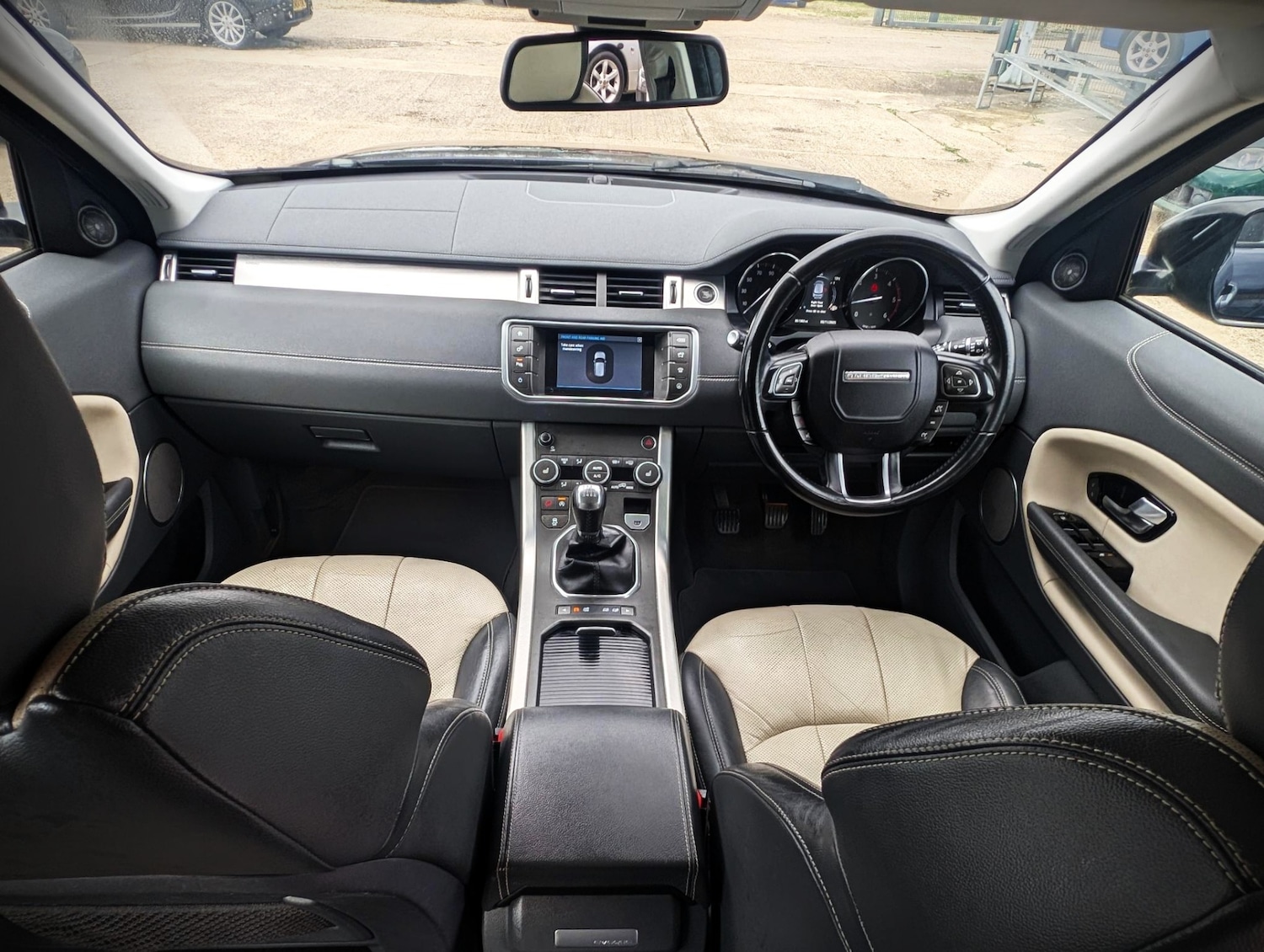 Used Land Rover Range Rover Evoque 2015 for sale - 76518572: Photo 6