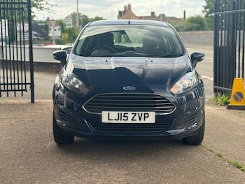 Used Ford Fiesta 2015 for sale - 79559885: Photo
