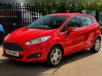 Used Ford Fiesta 2015 for sale - 79012752: Photo