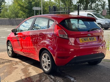 Used Ford Fiesta 2015 for sale - 79012752: Photo
