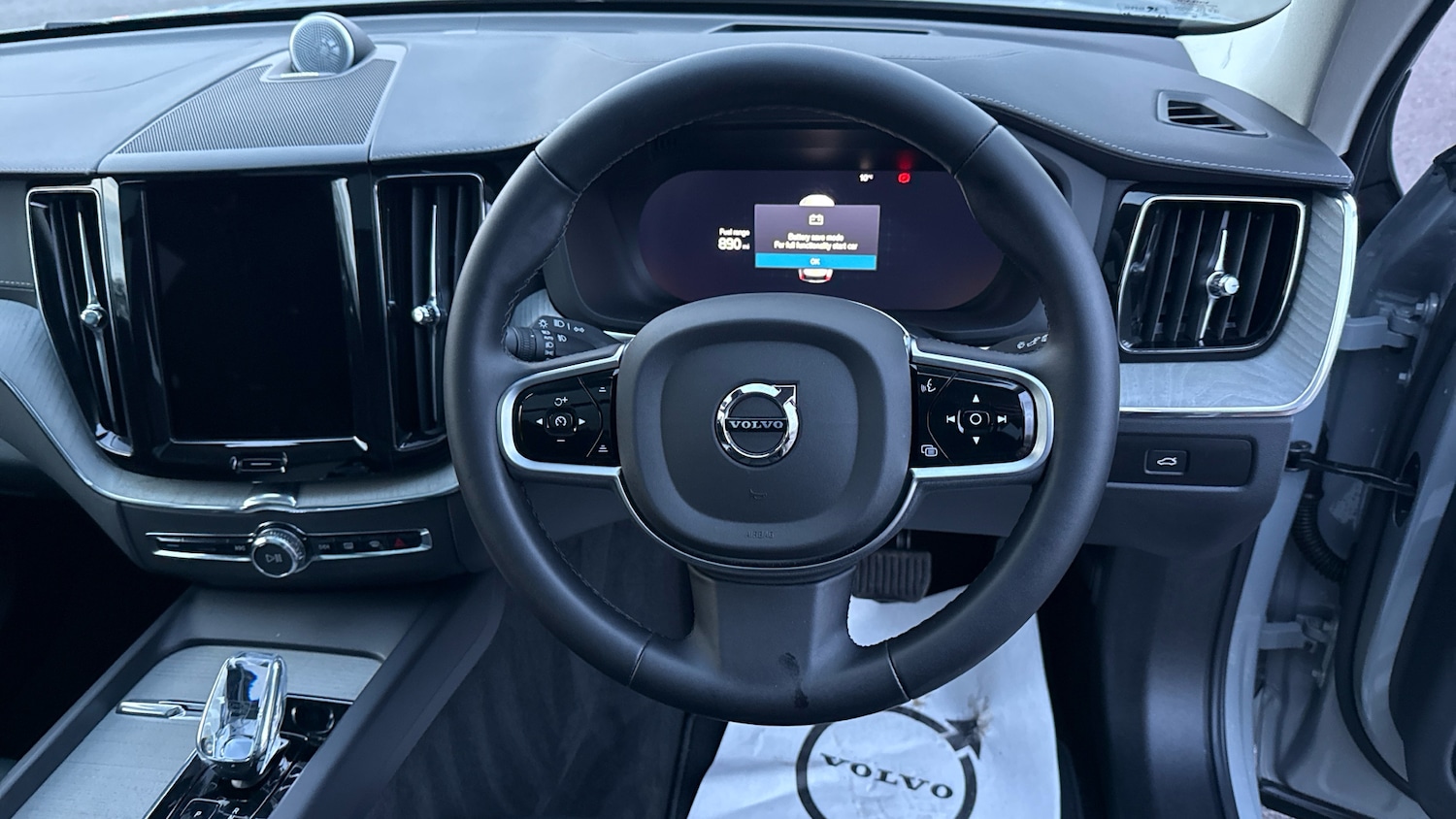 Used Volvo XC60 2025 for sale - 76896786: Photo 10