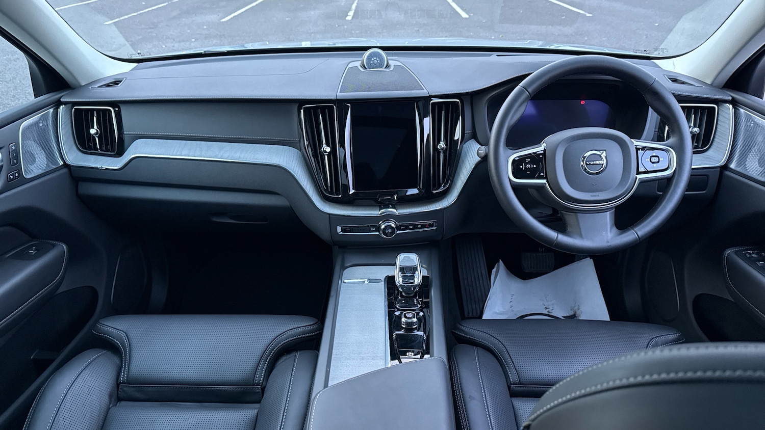 Used Volvo XC60 2025 for sale - 76896786: Photo 5