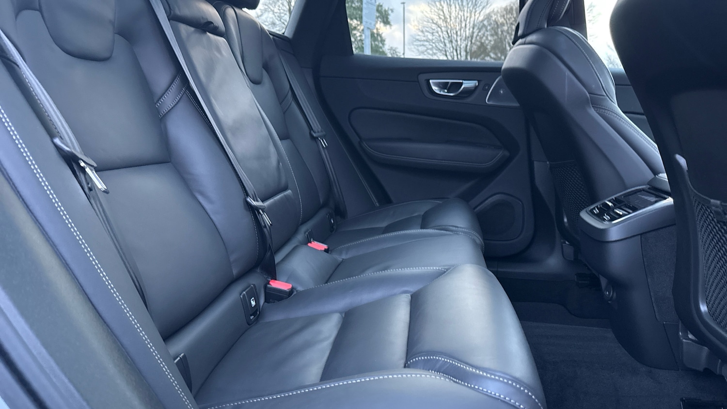 Used Volvo XC60 2025 for sale - 76896786: Photo 6