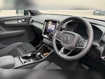 Used Volvo XC40 2024 for sale - 78970729: Photo