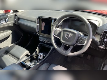 Used Volvo XC40 2022 for sale - 78618420: Photo