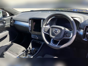 Used Volvo XC40 2025 for sale - 78726971: Photo
