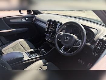 Used Volvo XC40 2021 for sale - 78641191: Photo