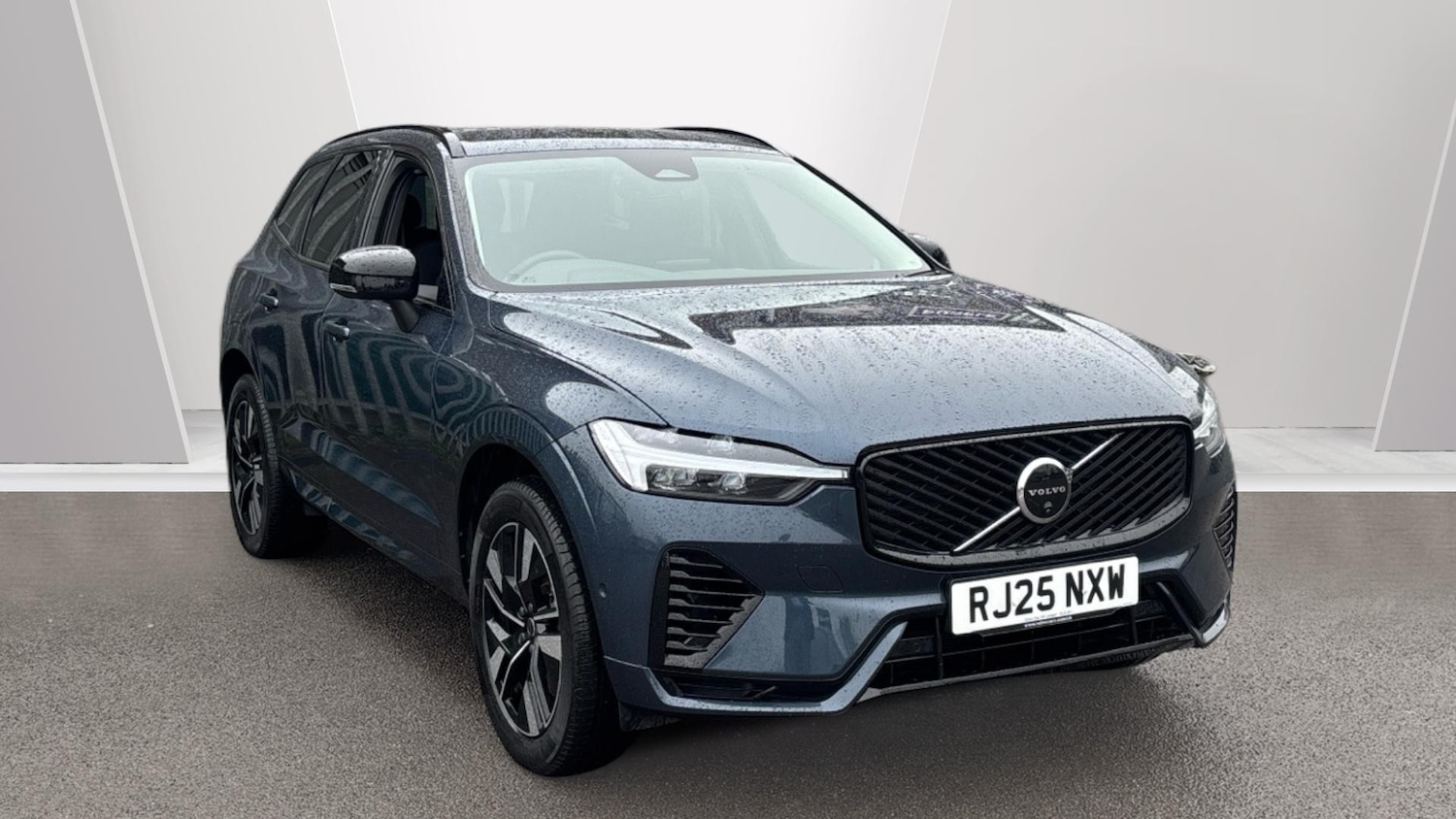 Used Volvo XC60 2025 for sale - 77544590: Photo 1