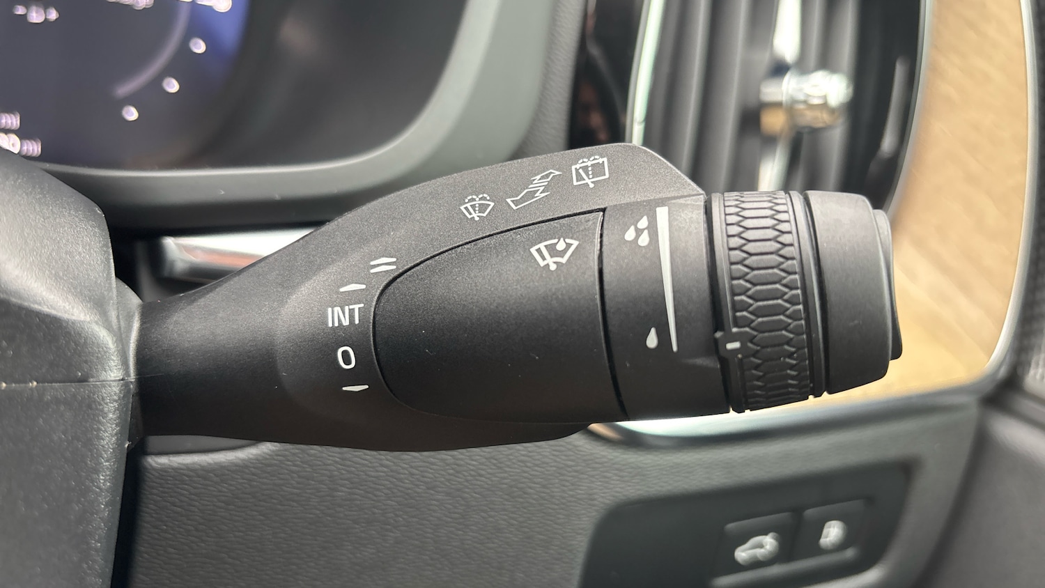 Used Volvo XC60 2025 for sale - 77544590: Photo 23