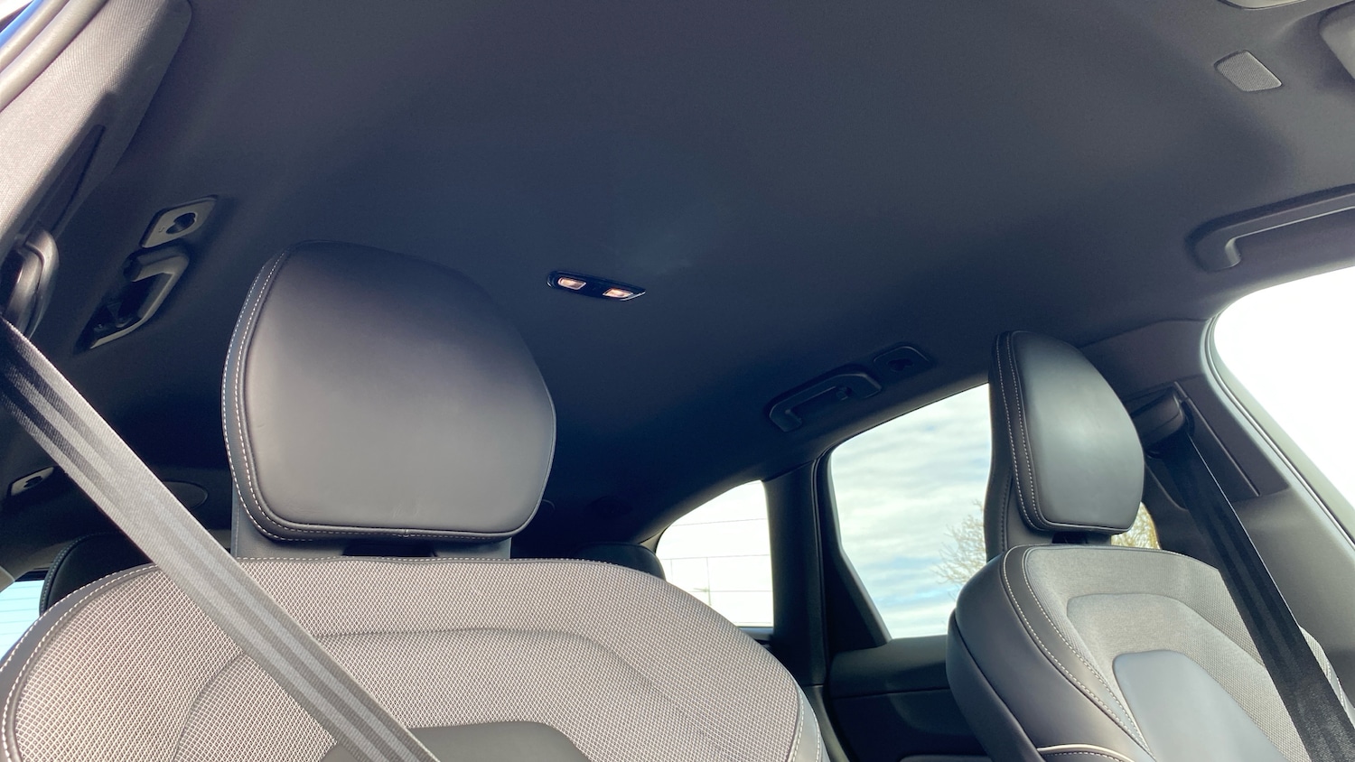 Used Volvo XC60 2025 for sale - 78067383: Photo 31