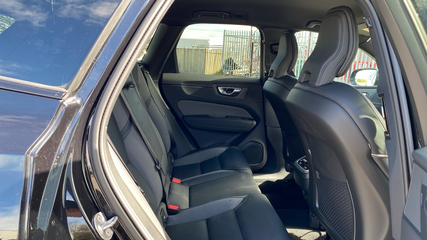 Used Volvo XC60 2025 for sale - 78067383: Photo 6