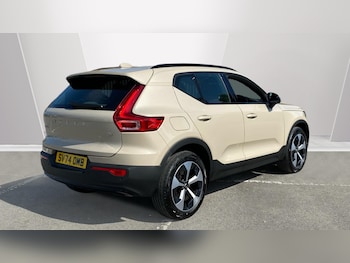 Used Volvo XC40 2025 for sale - 79150075: Photo
