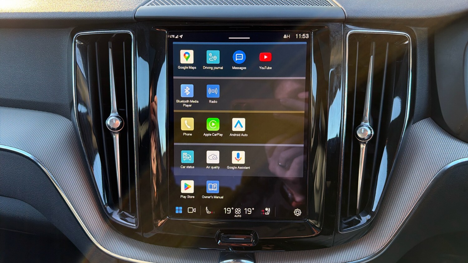 Used Volvo XC60 2023 for sale - 76653235: Photo 12