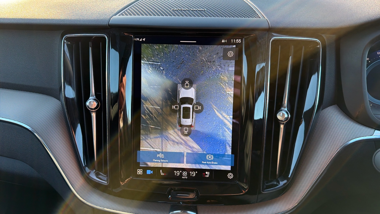 Used Volvo XC60 2023 for sale - 76653235: Photo 18