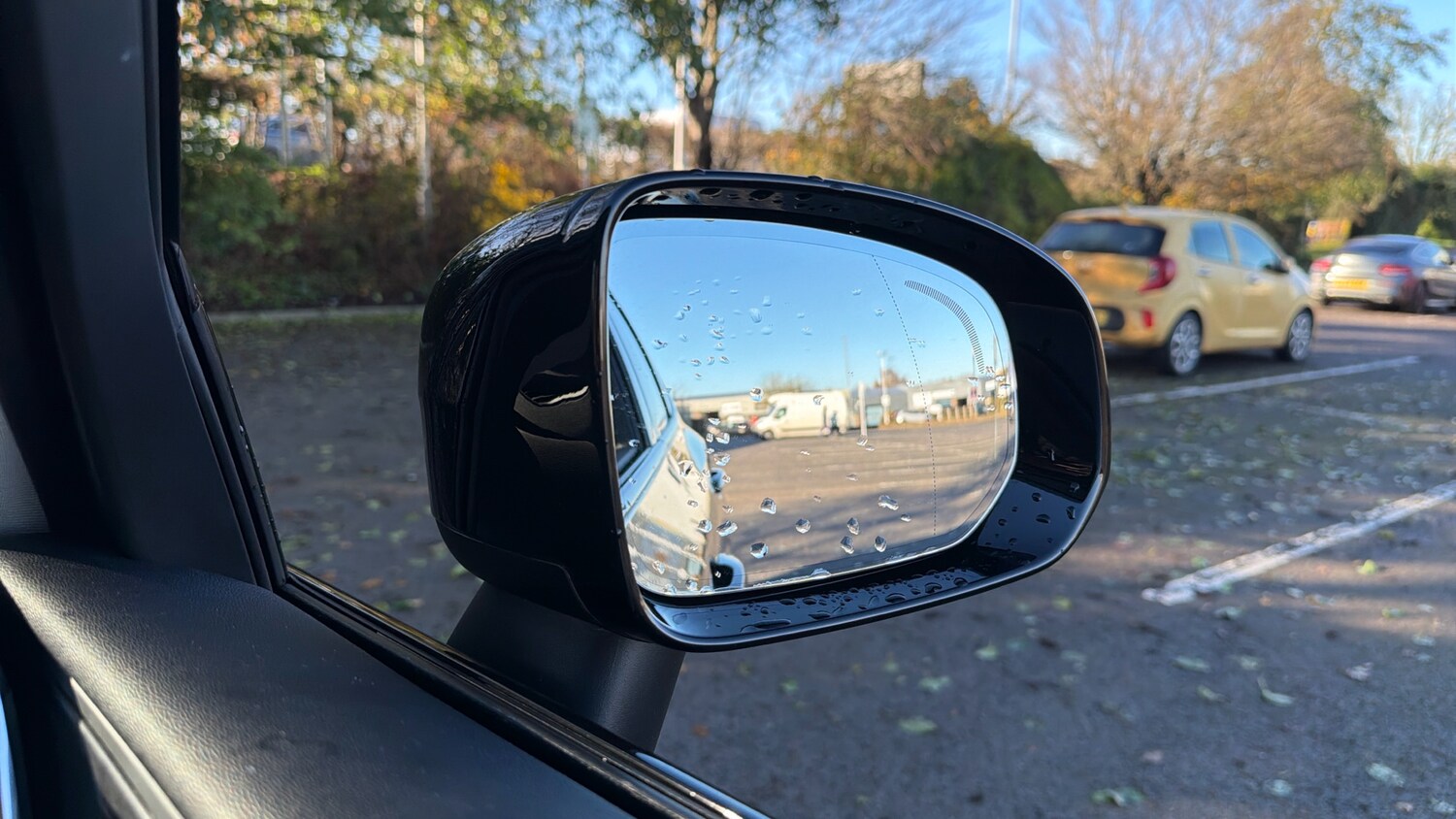 Used Volvo XC60 2023 for sale - 76653235: Photo 31