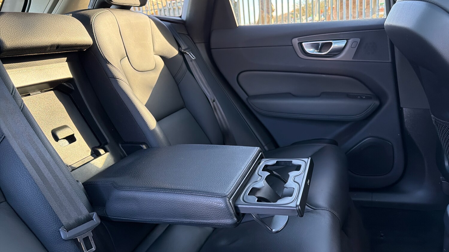 Used Volvo XC60 2023 for sale - 76653235: Photo 32