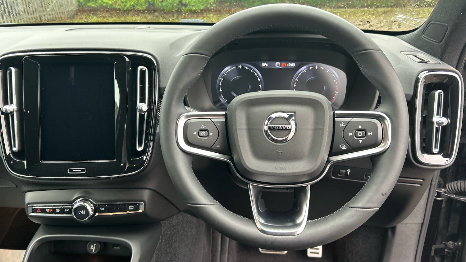 Used Volvo XC40 2022 for sale - 76653229: Photo 10