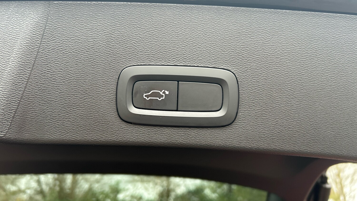 Used Volvo XC40 2022 for sale - 76653229: Photo 33