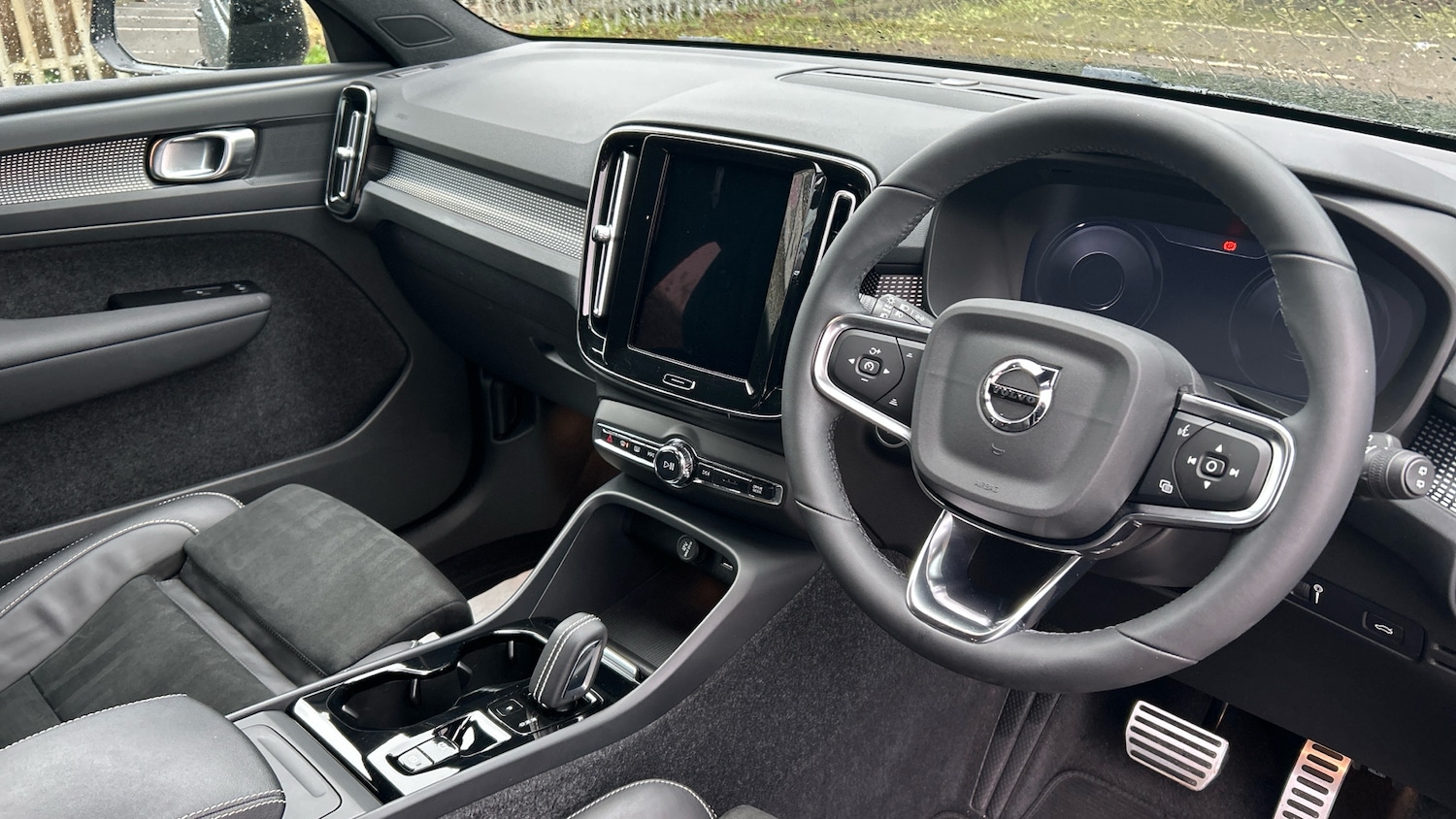 Used Volvo XC40 2022 for sale - 76653229: Photo 4