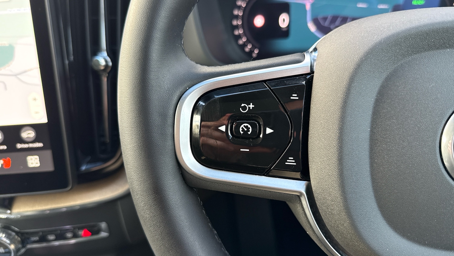 Used Volvo XC60 2025 for sale - 77715267: Photo 18