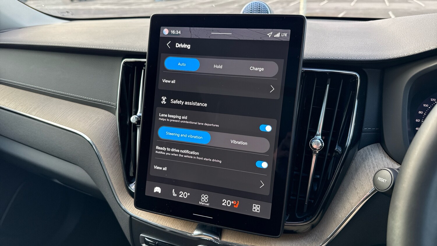 Used Volvo XC60 2025 for sale - 77715267: Photo 42