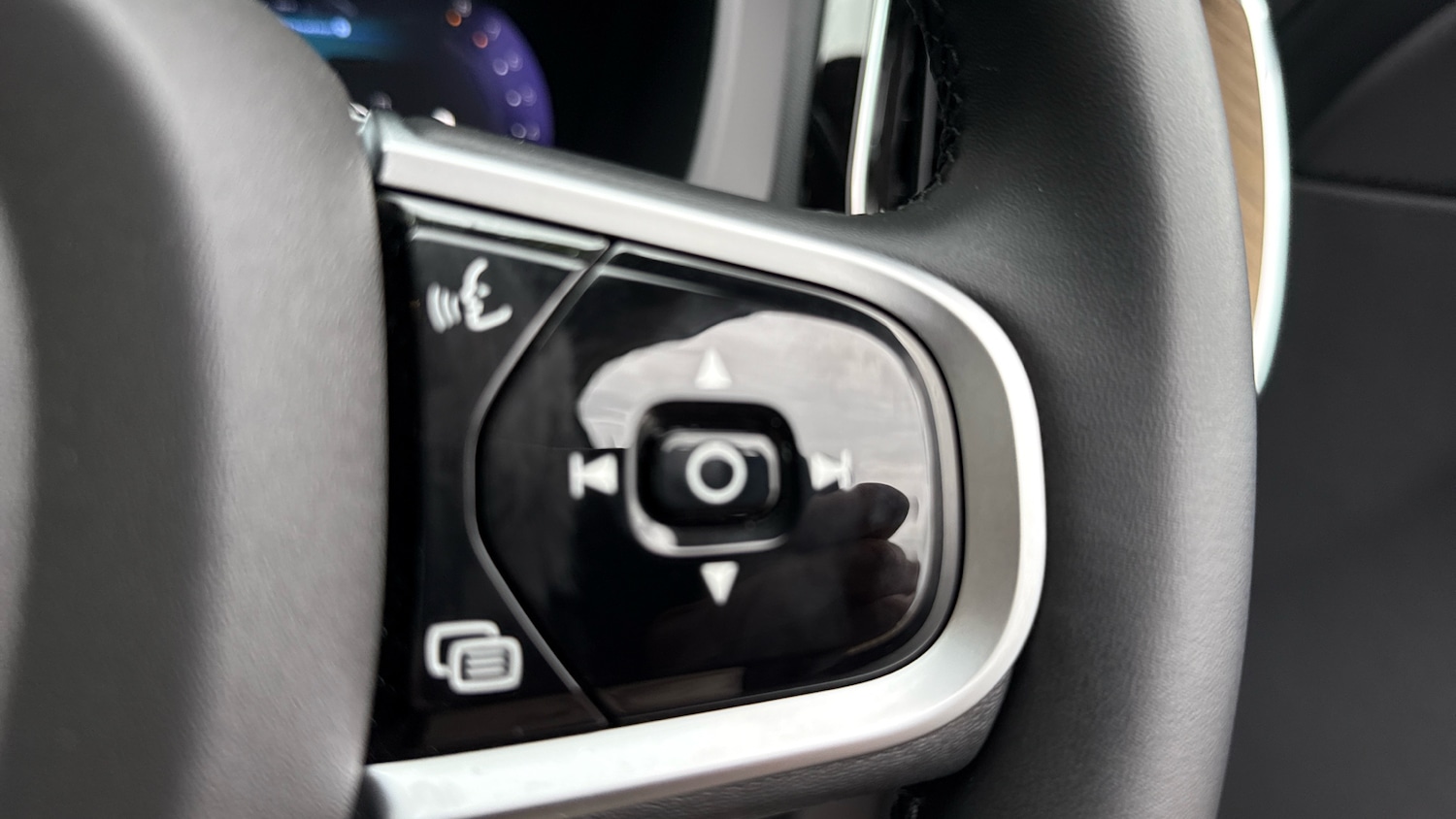 Used Volvo XC60 2025 for sale - 76835322: Photo 19