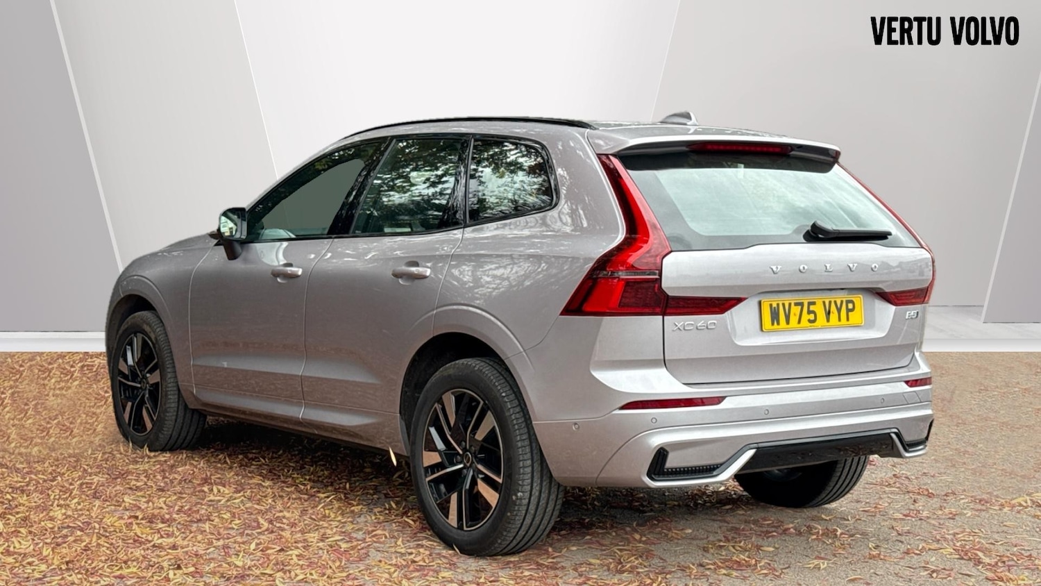 Used Volvo XC60 2025 for sale - 76835322: Photo 2