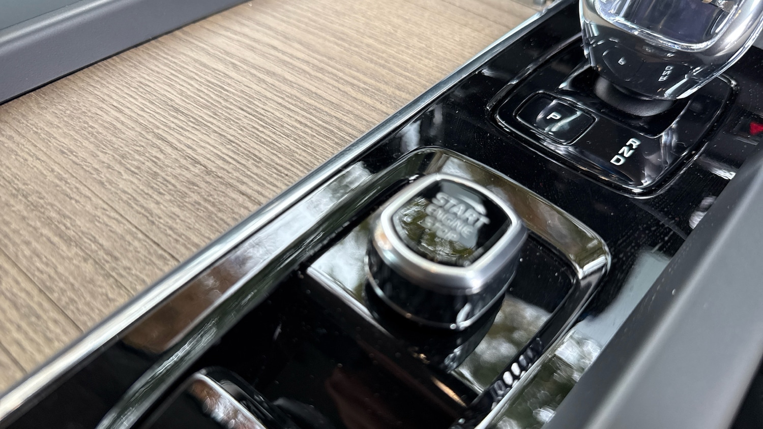 Used Volvo XC60 2025 for sale - 76835322: Photo 23