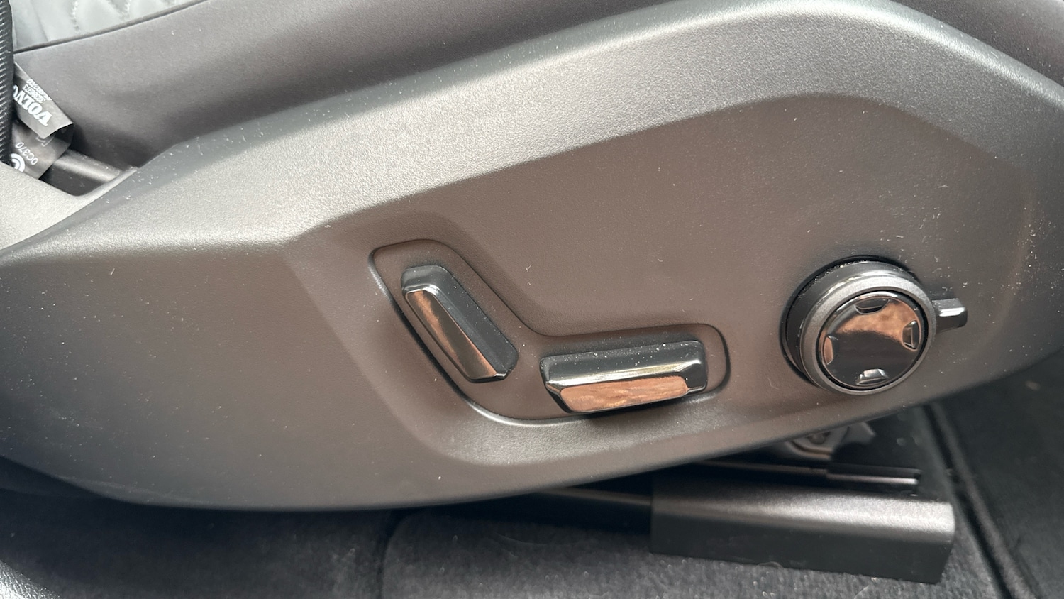 Used Volvo XC60 2025 for sale - 76835322: Photo 27