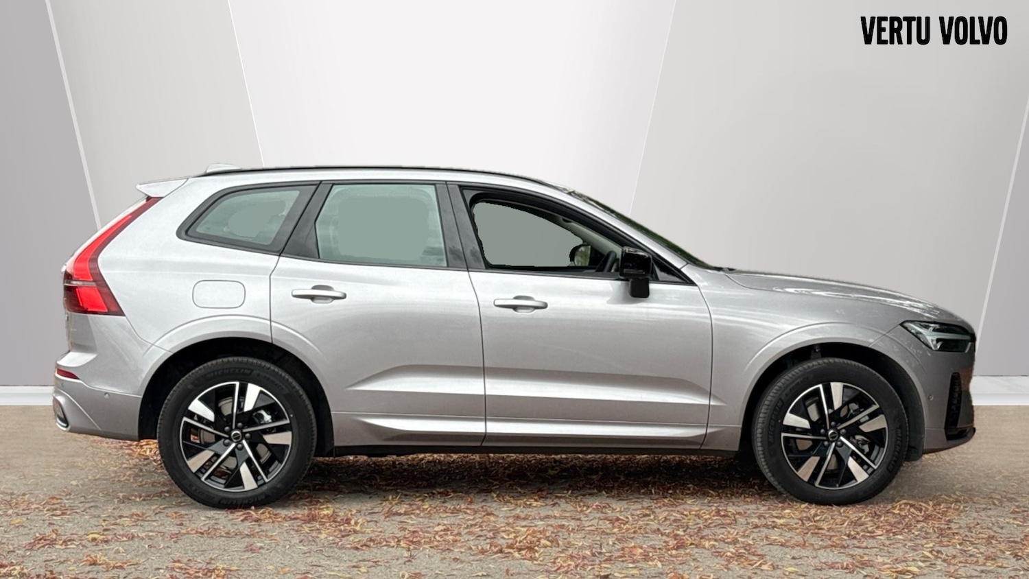 Used Volvo XC60 2025 for sale - 76835322: Photo 3