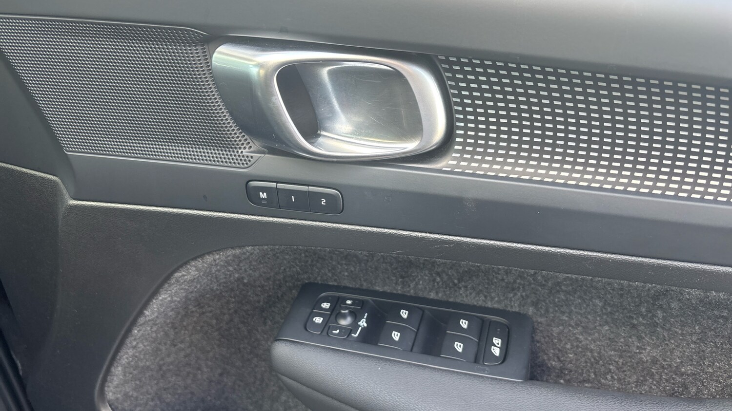 Used Volvo XC40 2024 for sale - 75895300: Photo 15