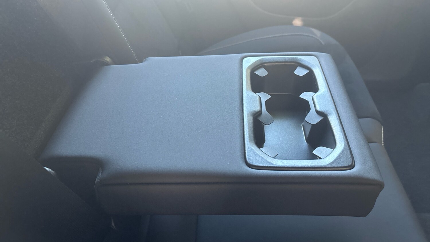 Used Volvo XC40 2024 for sale - 75895300: Photo 26