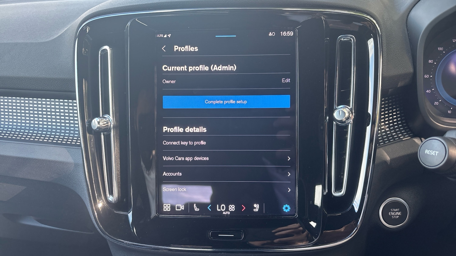 Used Volvo XC40 2024 for sale - 75895300: Photo 42