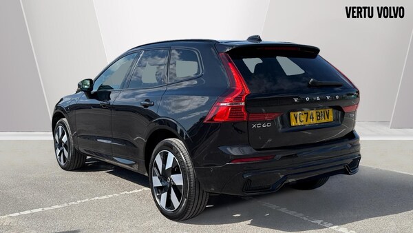 Used Volvo XC60 2024 for sale - 75470960: Photo 2