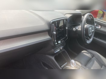 Used Volvo XC40 2021 for sale - 76653214: Photo