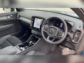 Used Volvo XC40 2024 for sale - 78314063: Photo